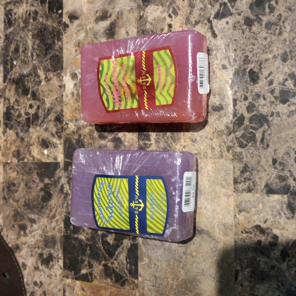 Bath & Body Works Signature Collection Bar Soap Set. - Picture 1 of 7